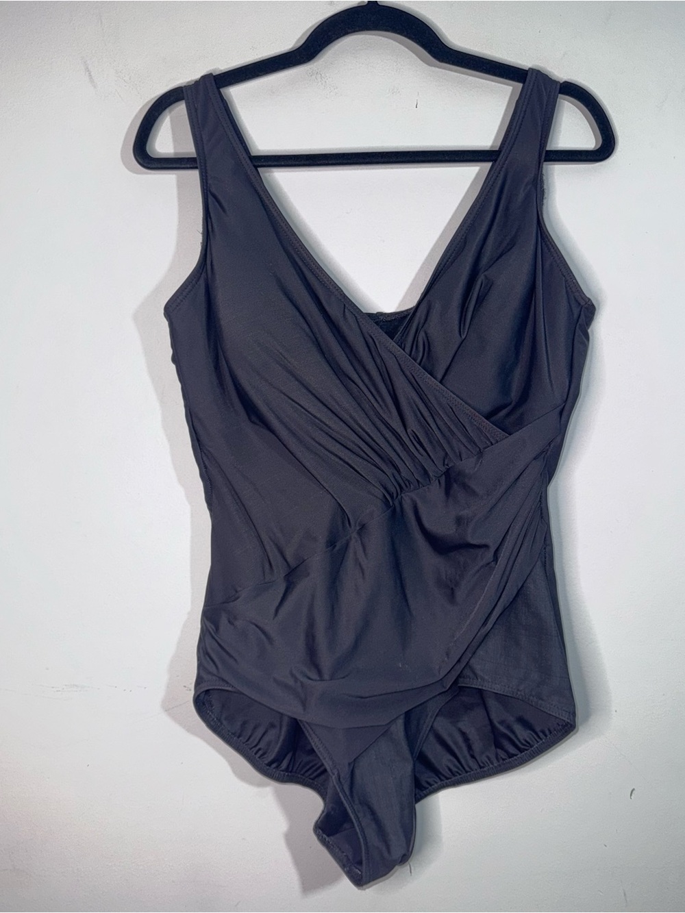 Miraclesuit Black Surplice One Piece Swimsuit Tummy Control Slimming Size 18W